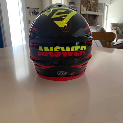 Youth Answer Helmets - Size M
