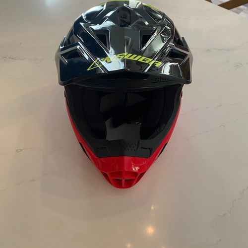 Youth Answer Helmets - Size M