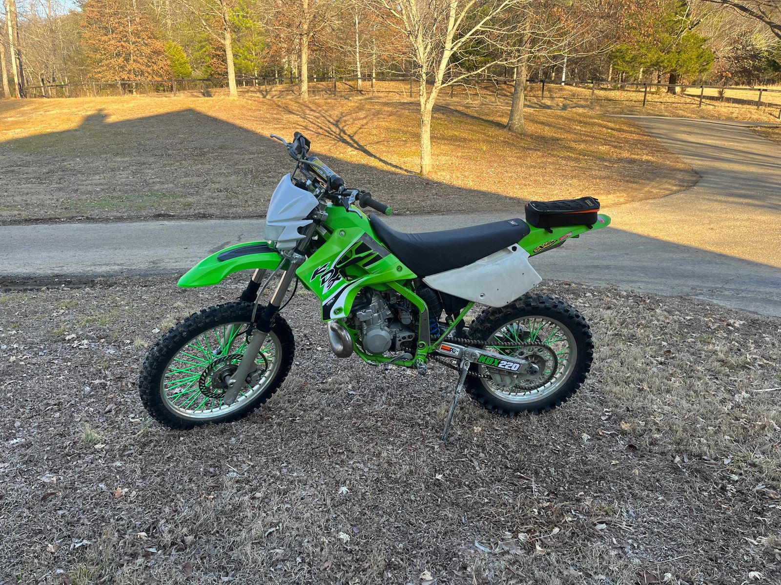 2001 kdx 220
