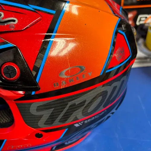 Troy Lee SE5 Carbon Helmet size large 