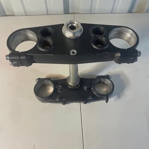 Yz250f Triple Clamps