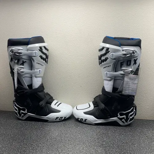 Fox Instinct Boots 2.0 Athlete ONLY Black/white (size- 9.5)