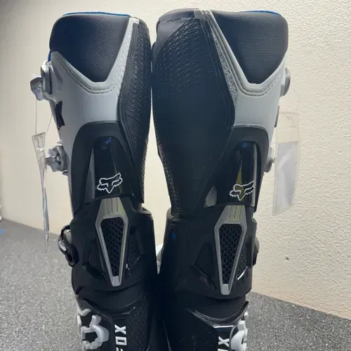 Fox Instinct Boots 2.0 Athlete ONLY Black/white (size- 9.5)