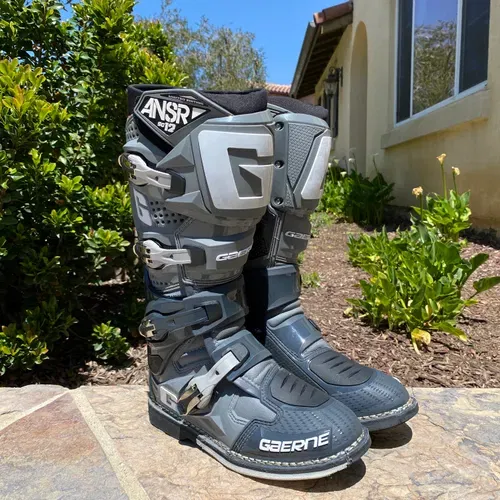 Gaerne sg12 new arrivals size 9
