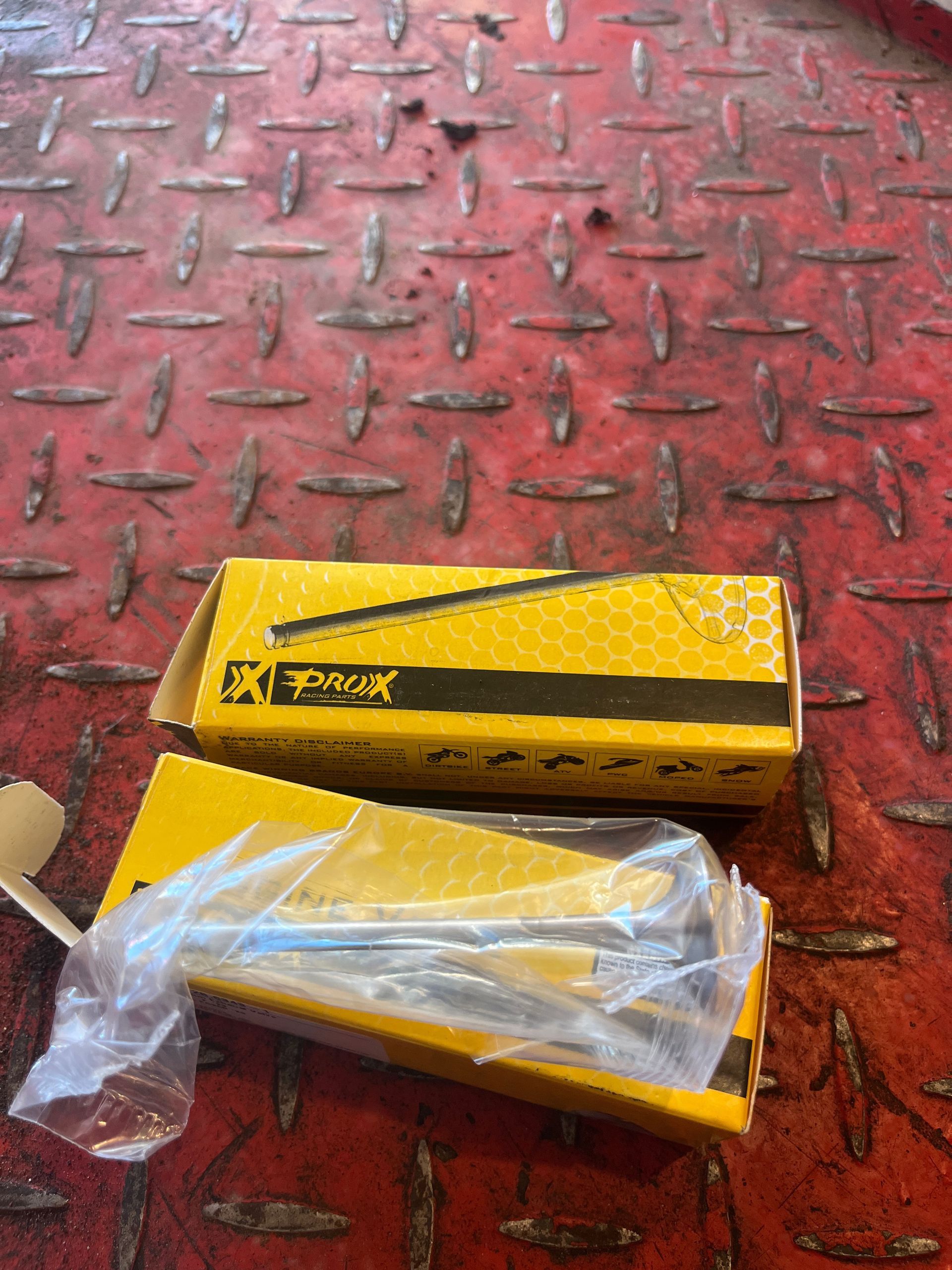 Pro X Titanium Exhaust Valves