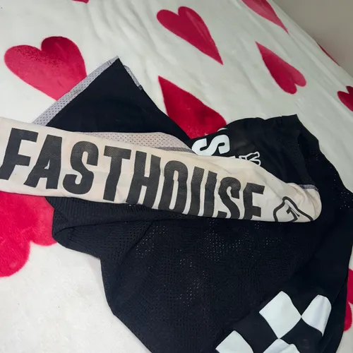 Fasthouse Apparel - Size M