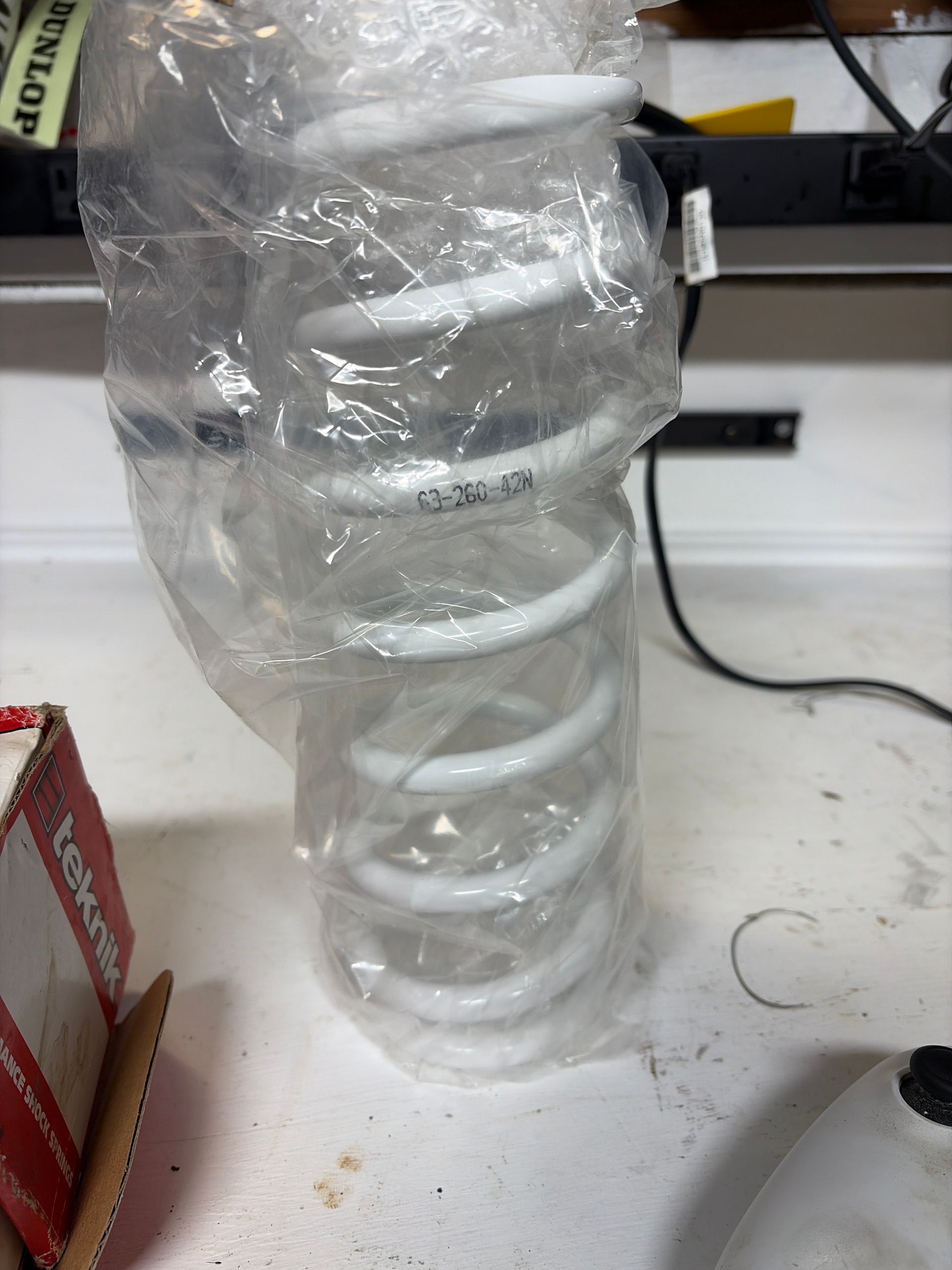 Brand New Teknik Performance Shock Spring 42N