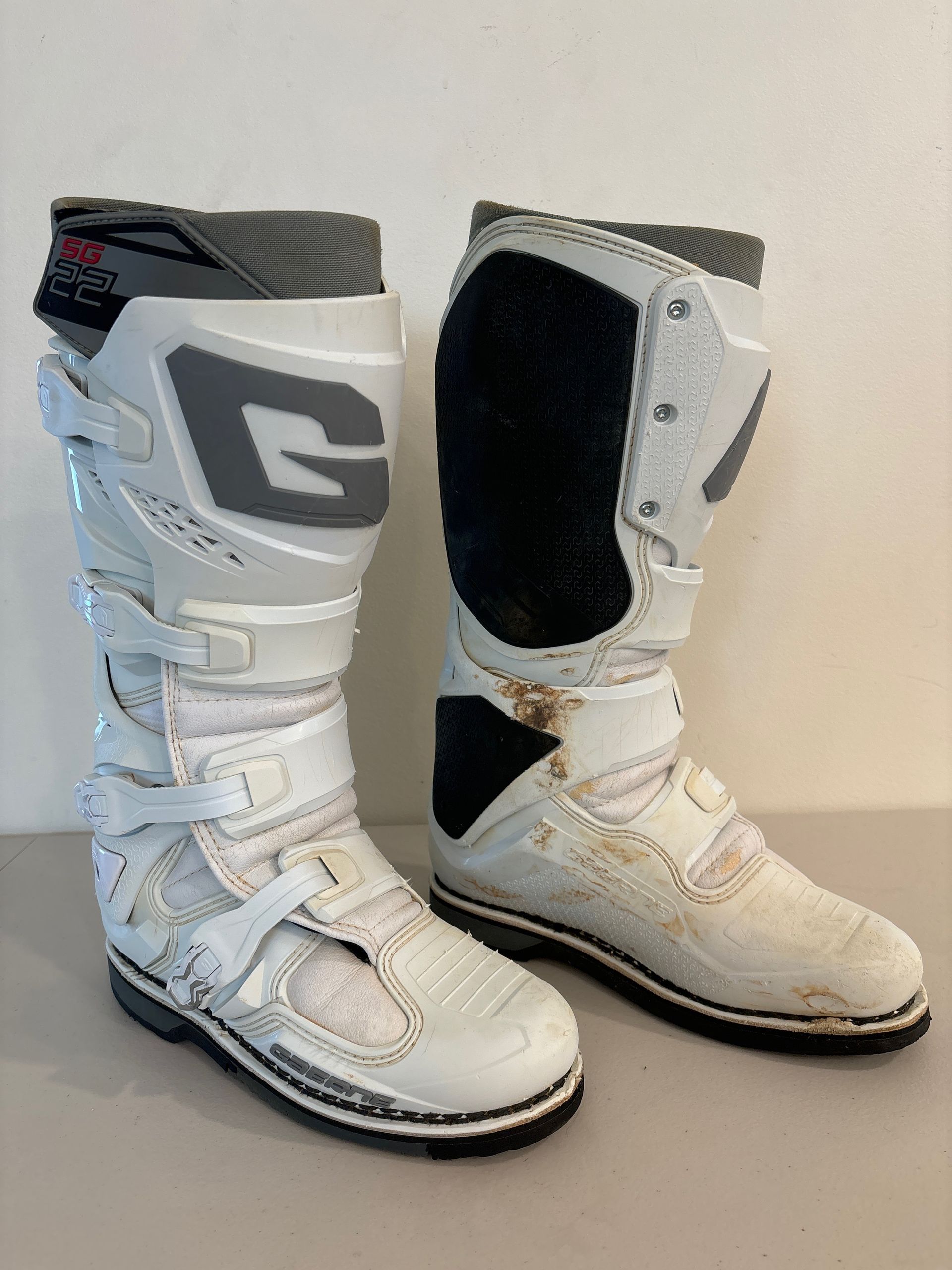 Gaerne SG 22 Offroad Motocross Boots - WHITE - Size 7 