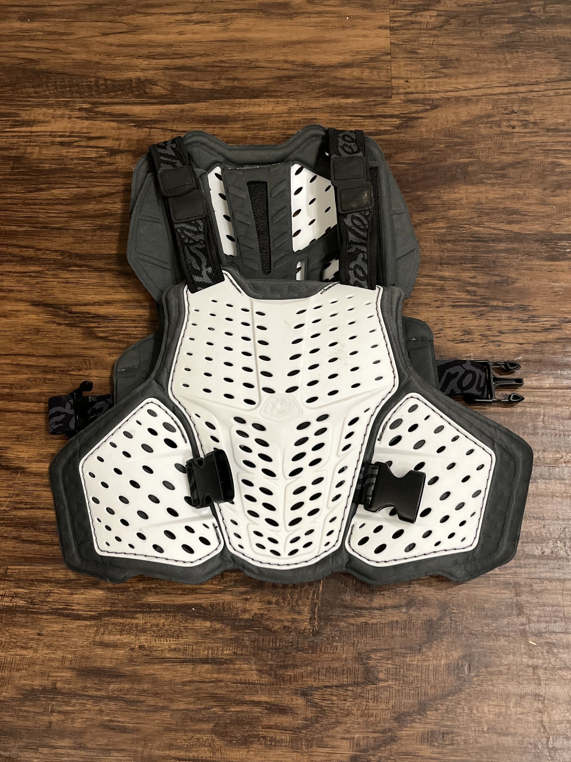 Troy Lee Designs Rock Fight Chest Protector White- Youth