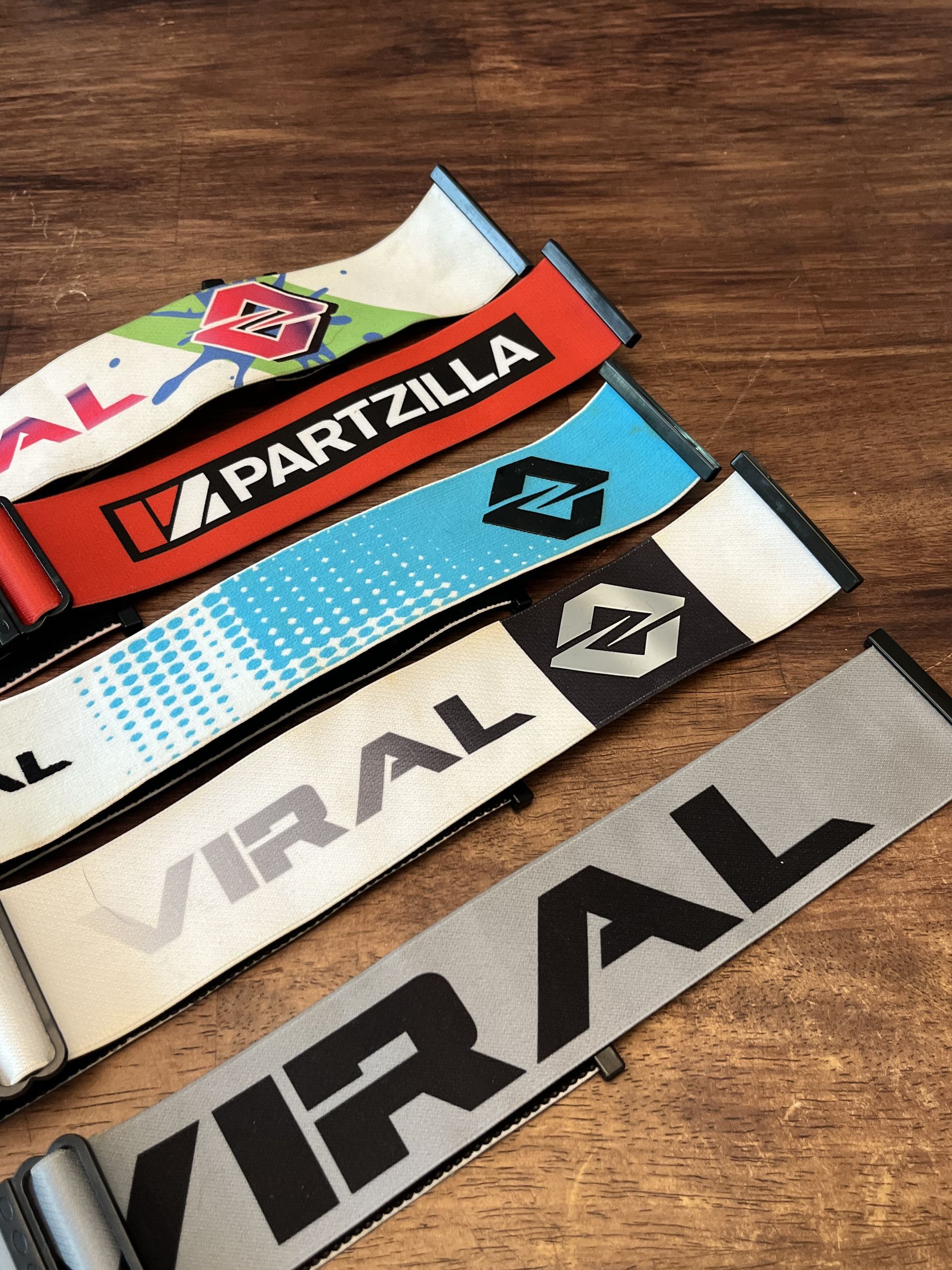 Viral Brand Alpha Signature Plus Series MX Goggle Lot W/ 5 Extra Straps 