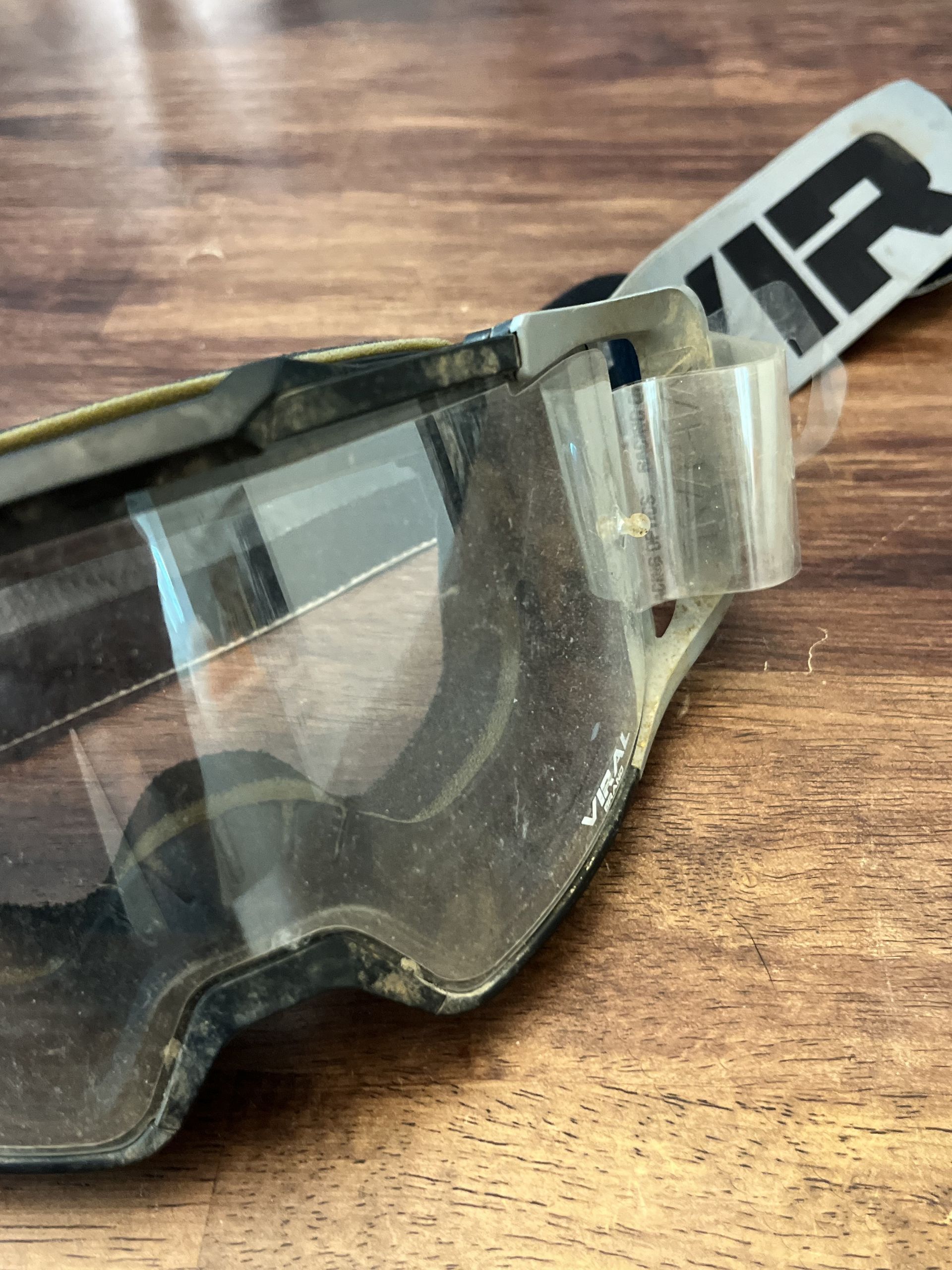 Viral Brand Alpha Series V2 Motocross Goggles with Clear Lens - GREY 
