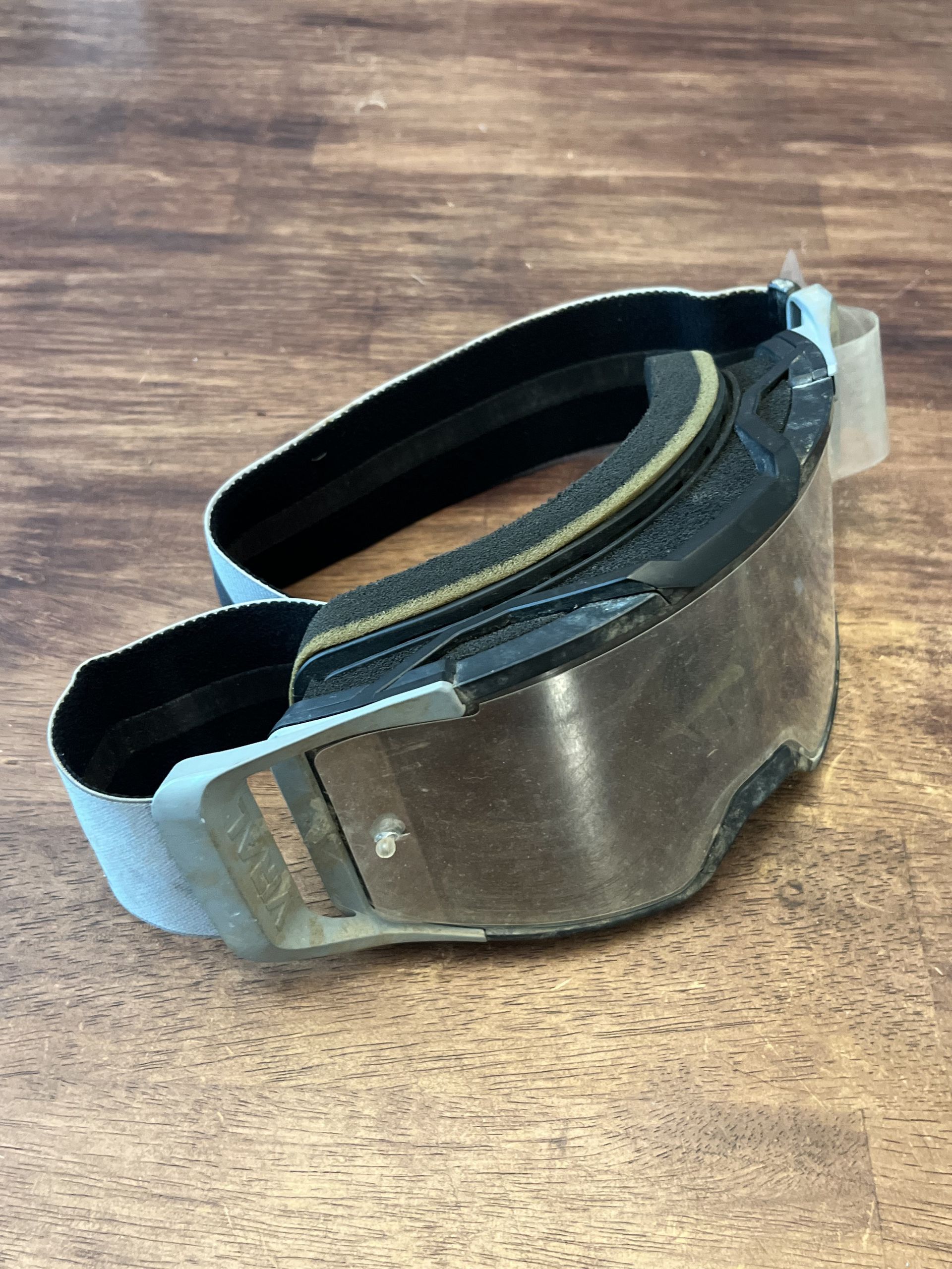 Viral Brand Alpha Series V2 Motocross Goggles with Clear Lens - GREY 