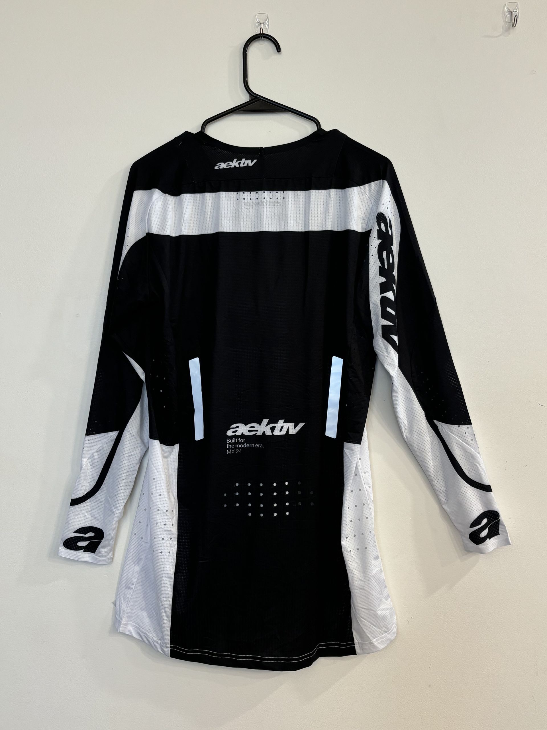 NEW AEKTIV NOVA Black Jersey / Pants / Glove MX Gear Combo - Medium M // 30 