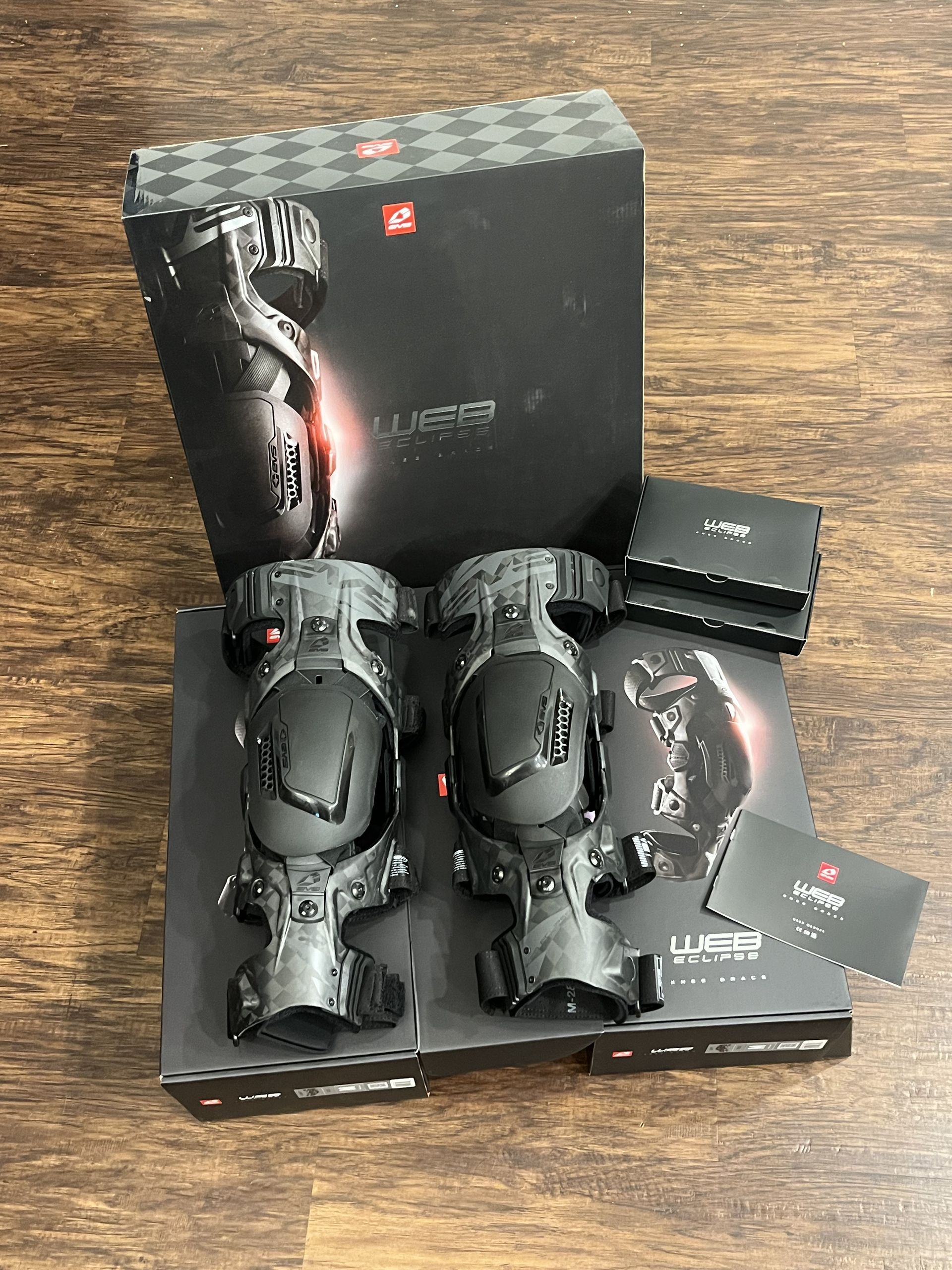 NEW EVS Web Eclipse Knee Brace Pair- Large