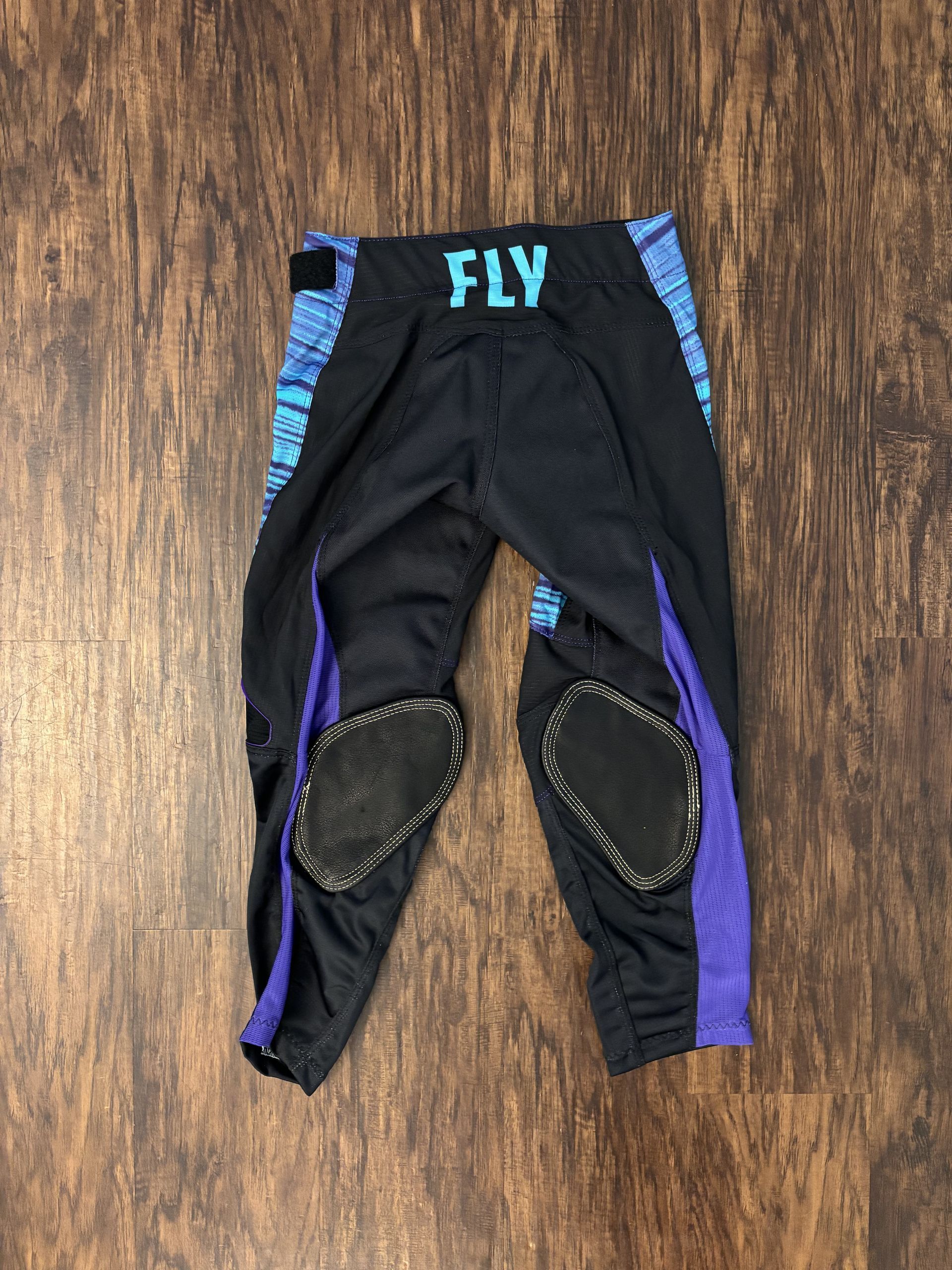 NEW Fly Racing Youth Kenetic Mesh Pants - Black / Blue NEW Fly Racing Youth Kenetic Mesh Pants - Black / Blue