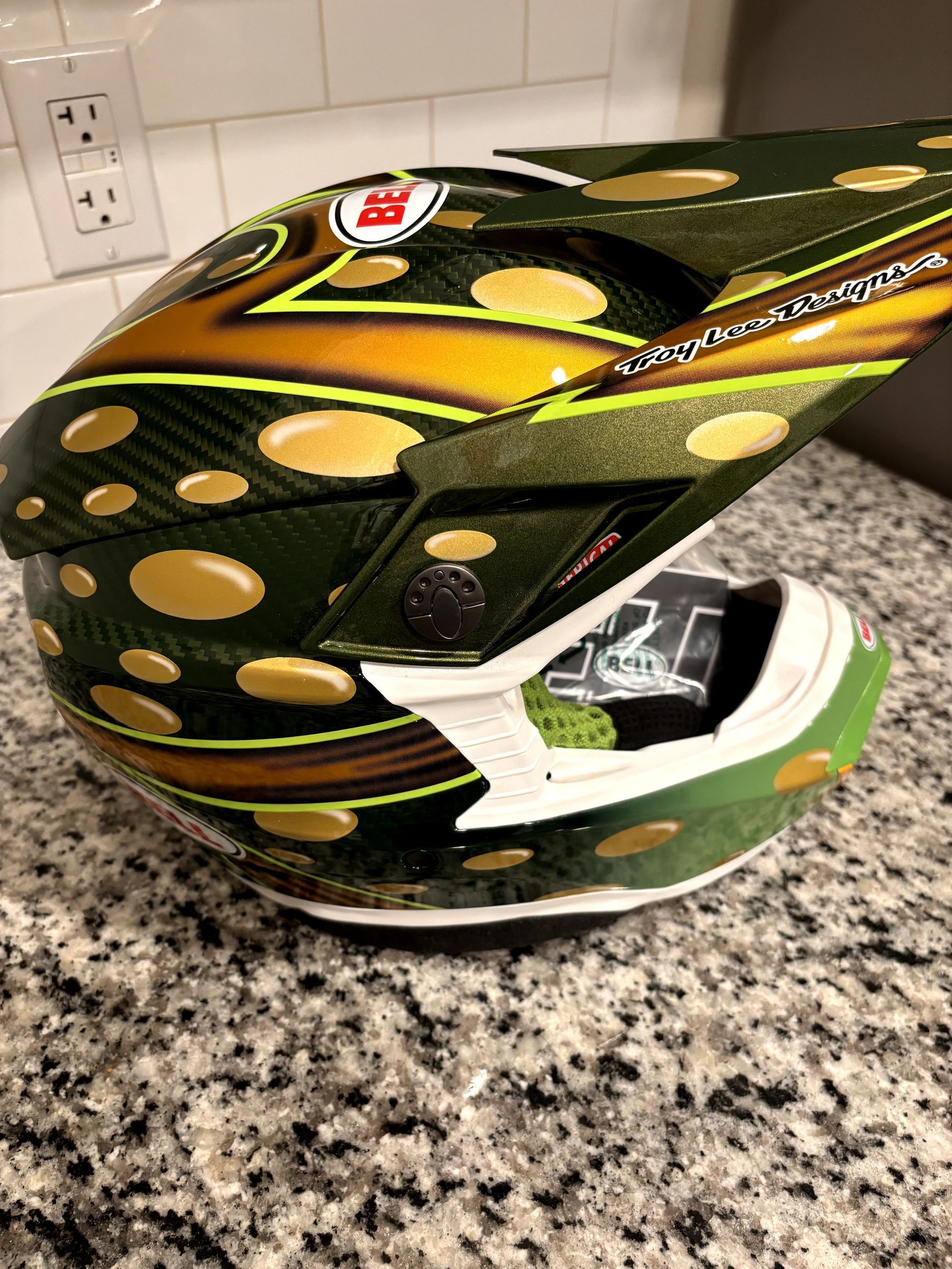 NEW Bell Moto-10 Spherical McGrath Replica Helmet - Gloss Green/Gold - S Small