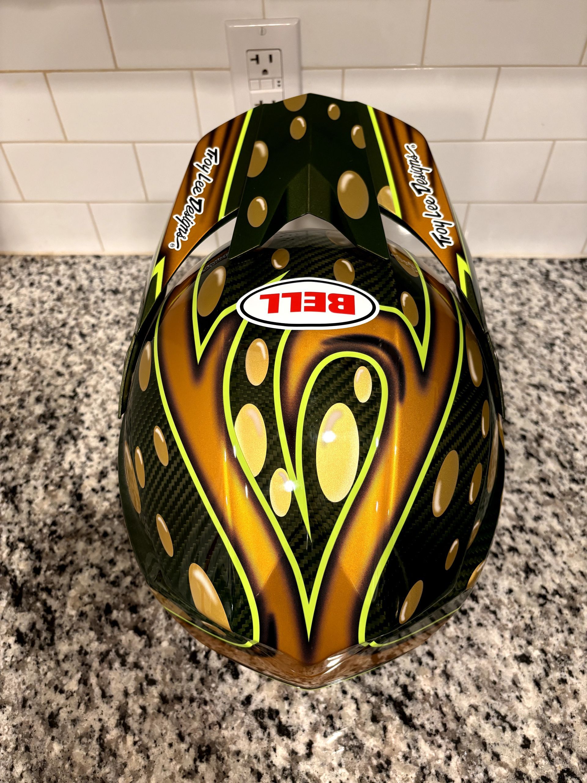 NEW Bell Moto-10 Spherical McGrath Replica Helmet - Gloss Green/Gold - S Small