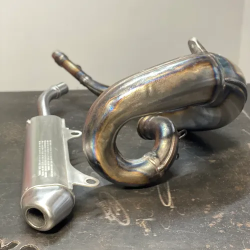 RM250 OEM Pipe and Silencer 2004-2008