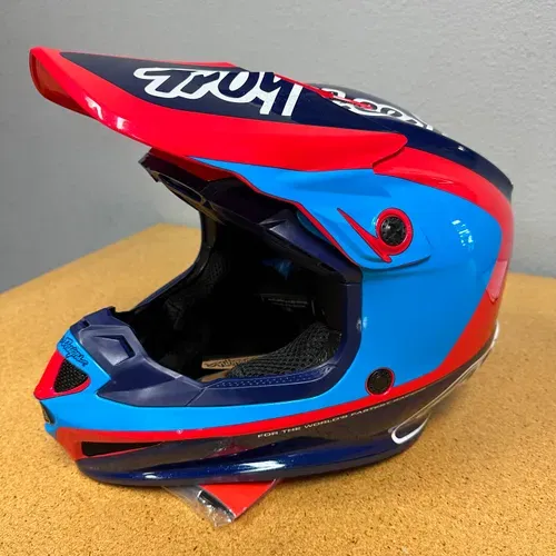 NEW Troy Lee Designs SE4 Helmet Navy/Red Size Medium