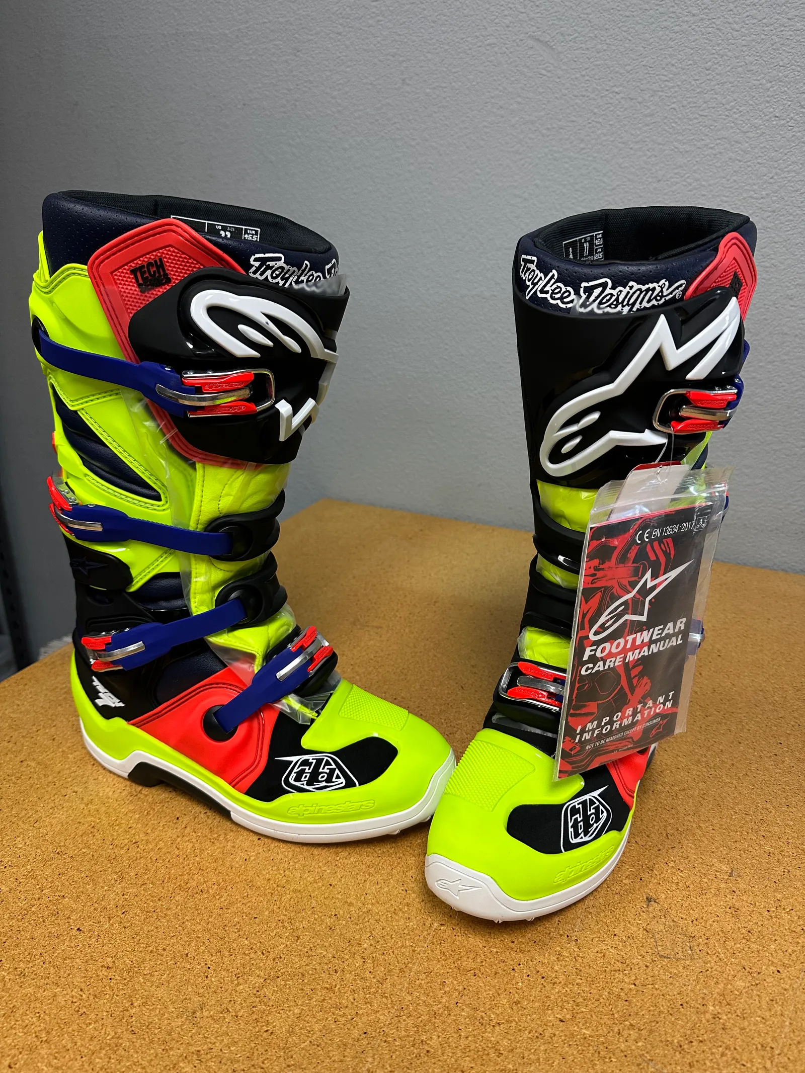 NEW Alpinestars Tech 7 Troy Lee Designs Boots Sz. 11
