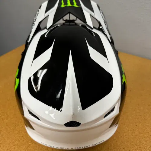 NEW Troy Lee Designs SE4 Poly Helmet Size Medium