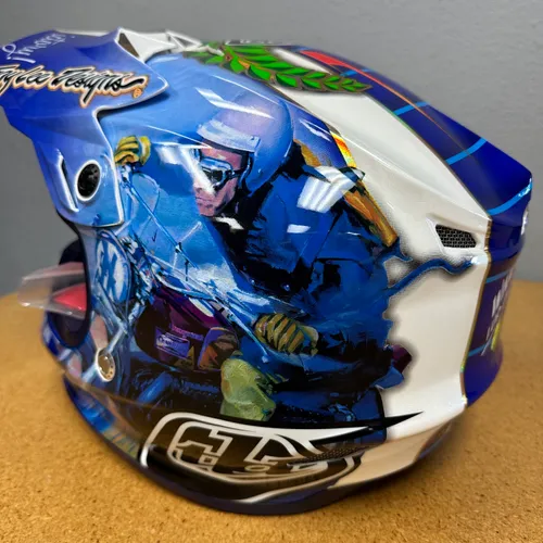 malcolm smith motorcyle helmet Racing SC1 Score Malcolm Smith | Motorcyclist