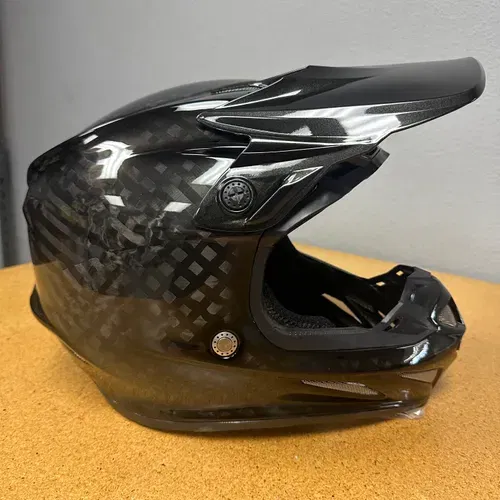 NEW Troy Lee Designs SE4 CARBON Helmet Black Size Large