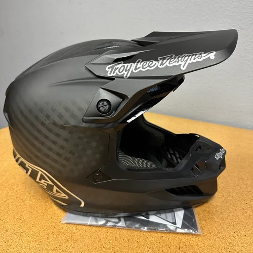 NEW Troy Lee Designs SE5 CARBON Stealth Black Chrome Helmet All Sizes