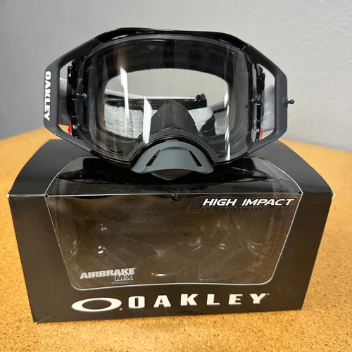 NEW Oakley Airbrake MX Goggles Jet Black/Clear Lens
