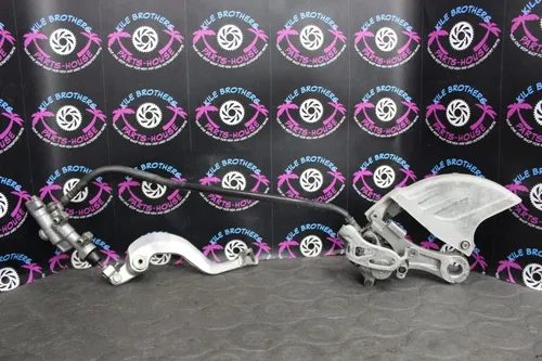 2004 Yamaha YZ450F OEM REAR BACK BRAKE CALIPER MASTER CYLINDER 5TA-27200-01-00
