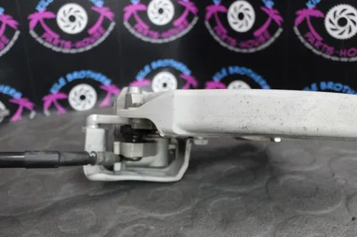 2004 Yamaha YZ450F OEM REAR BACK BRAKE CALIPER MASTER CYLINDER 5TA-27200-01-00