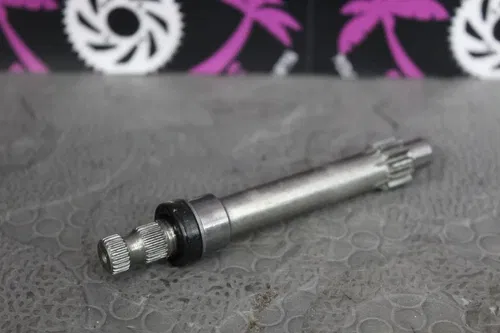 1985 - 86 suzuki quadracer 250 OEM CLUTCH ARM LINKAGE ACTUATOR SHAFT PUSH ROD