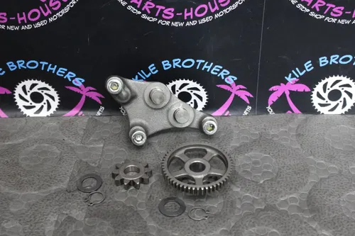 2004 honda 04-09 crf250x OEM ENGINE MOTOR STARTER REDUCTON GEAR HOLDER ASSEMBLY