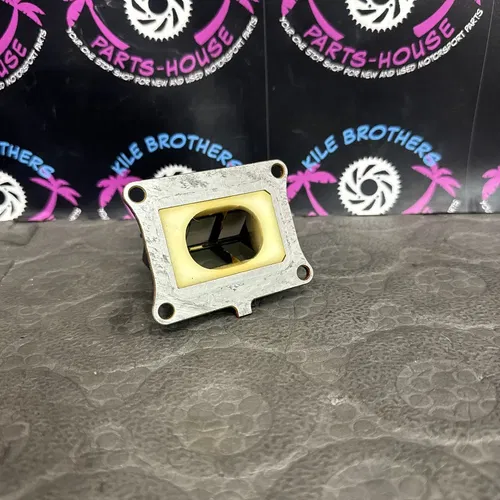 1987 Honda CR125R OEM INTAKE REED BLOCK VALVE ASSEMBLY 14100-KS6-701