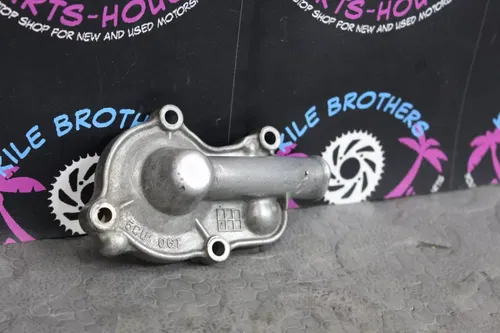 2001 99-22 yamaha yz250 OEM ENGINE WATER PUMP HOUSING COVER
