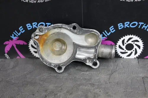 2001 99-22 yamaha yz250 OEM ENGINE WATER PUMP HOUSING COVER