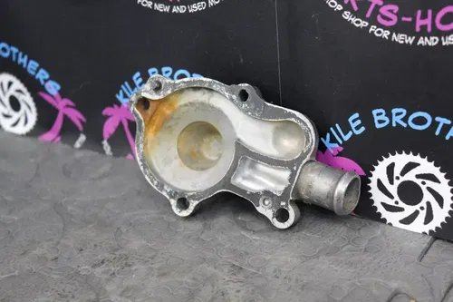 2001 99-22 yamaha yz250 OEM ENGINE WATER PUMP HOUSING COVER