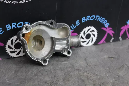 2001 99-22 yamaha yz250 OEM ENGINE WATER PUMP HOUSING COVER