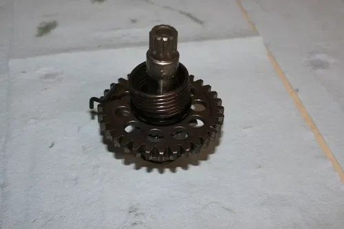 2005 suzuki rmz450 OEM KICKSTART KICK START SHAFT W IDLER GEAR