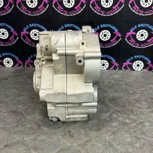 00 - 2003 ktm 450 SX LEFT RIGHT ENGINE CRANKCASE CRANK CASES BLOCK 14MM CASE SET