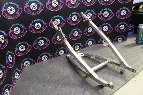 2009 Yamaha YZ450F OEM REAR BACK SUB FRAME SUBFRAME 5XC-21190-L0-00