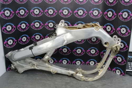 2007 honda crf250r OEM FRAME CHASSIS CHASSI MAIN NO TITLE 50010-KRN-A00