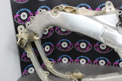 2007 honda crf250r OEM FRAME CHASSIS CHASSI MAIN NO TITLE 50010-KRN-A00