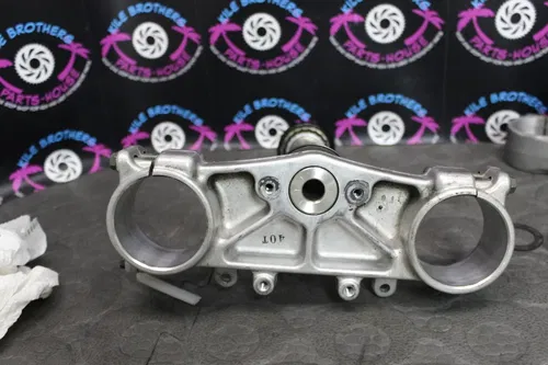 2004 Yamaha YZ450F OEM FRONT FORKS LOWER UPPER TRIPLE TREE STEM CLAMP