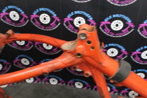 1987 Honda CR125R OEM MAIN FRAME CHASSI 50100-KS6-700ZA
