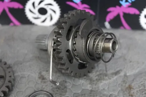 1989 honda cr125r OEM KICKSTART KICK START SHAFT W IDLER GEAR 28251-KZ4-000