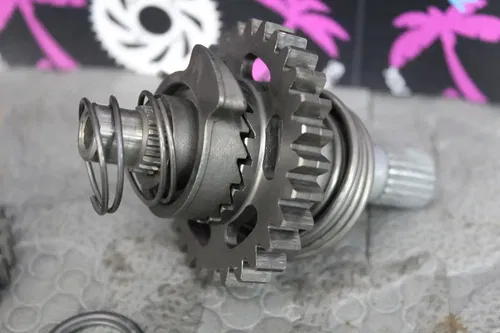 1989 honda cr125r OEM KICKSTART KICK START SHAFT W IDLER GEAR 28251-KZ4-000