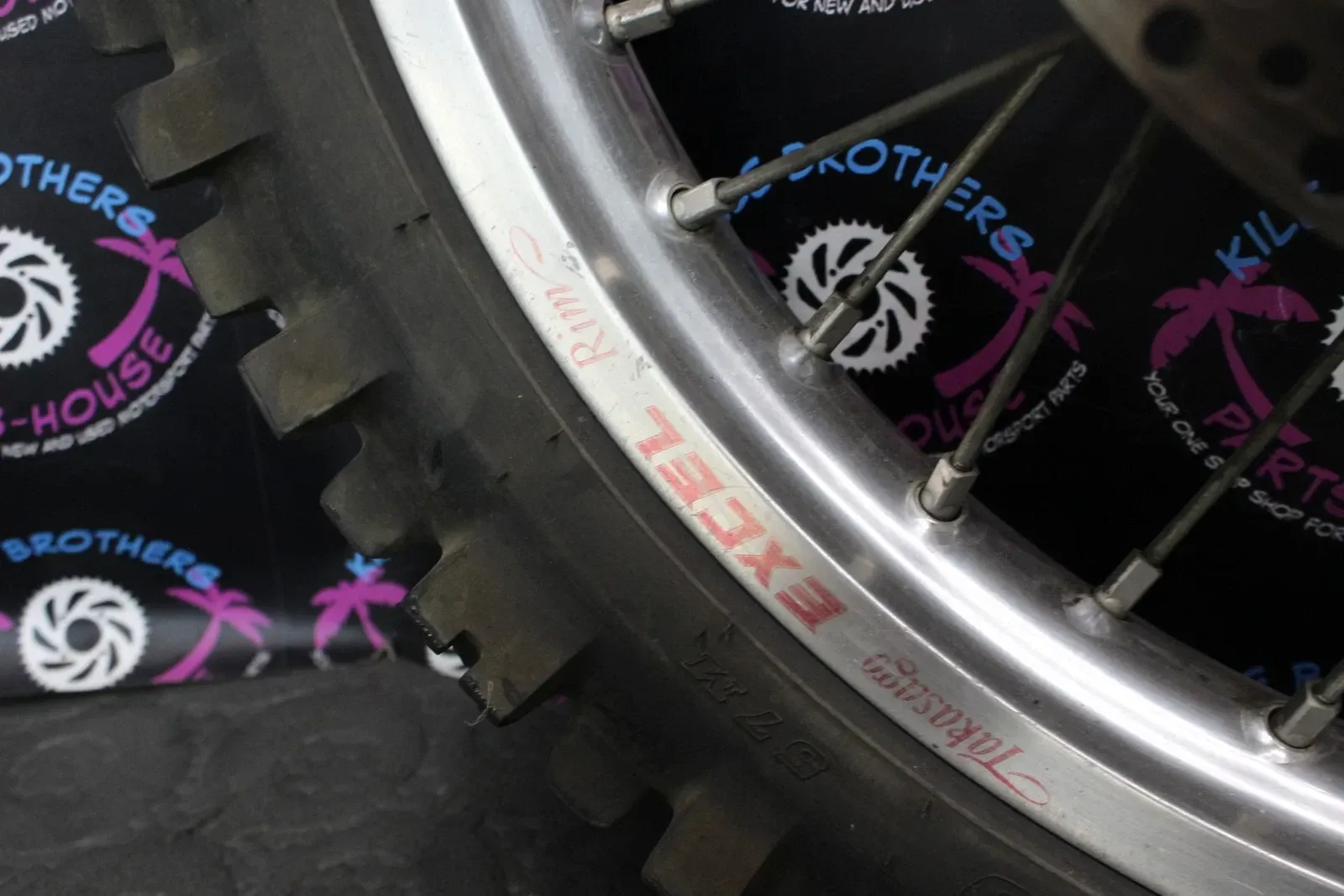 2002 Yamaha 99-22 YZ125 OEM REAR BACK WHEEL RIM HUB 5ET-25311-00-00