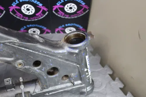 1999 yamaha yz125 OEM FRAME CHASSI MAIN FRAME 5ET-21101-00-P1