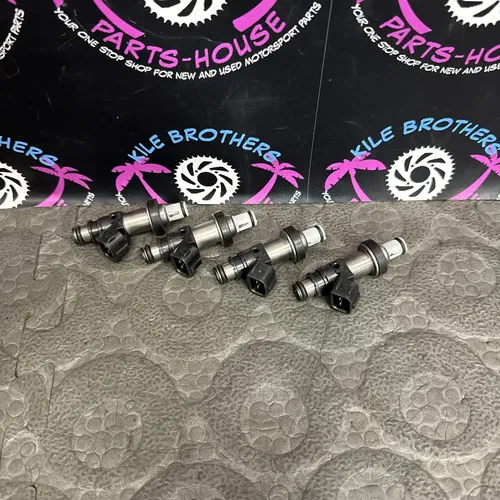 2007 Suzuki GSXR750 OEM THROTTLE BODY FUEL INJECTORS 15710-01H00